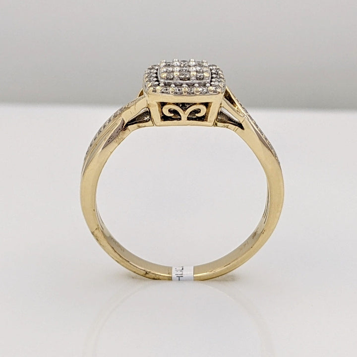 14K .25 CARAT TOTAL WEIGHT SI1 H DIAMOND ROUND (36) CLUSTER TWIST ESTATE RING 4.0 GRAMS