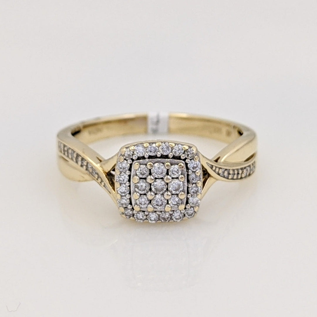 14K .25 CARAT TOTAL WEIGHT SI1 H DIAMOND ROUND (36) CLUSTER TWIST ESTATE RING 4.0 GRAMS