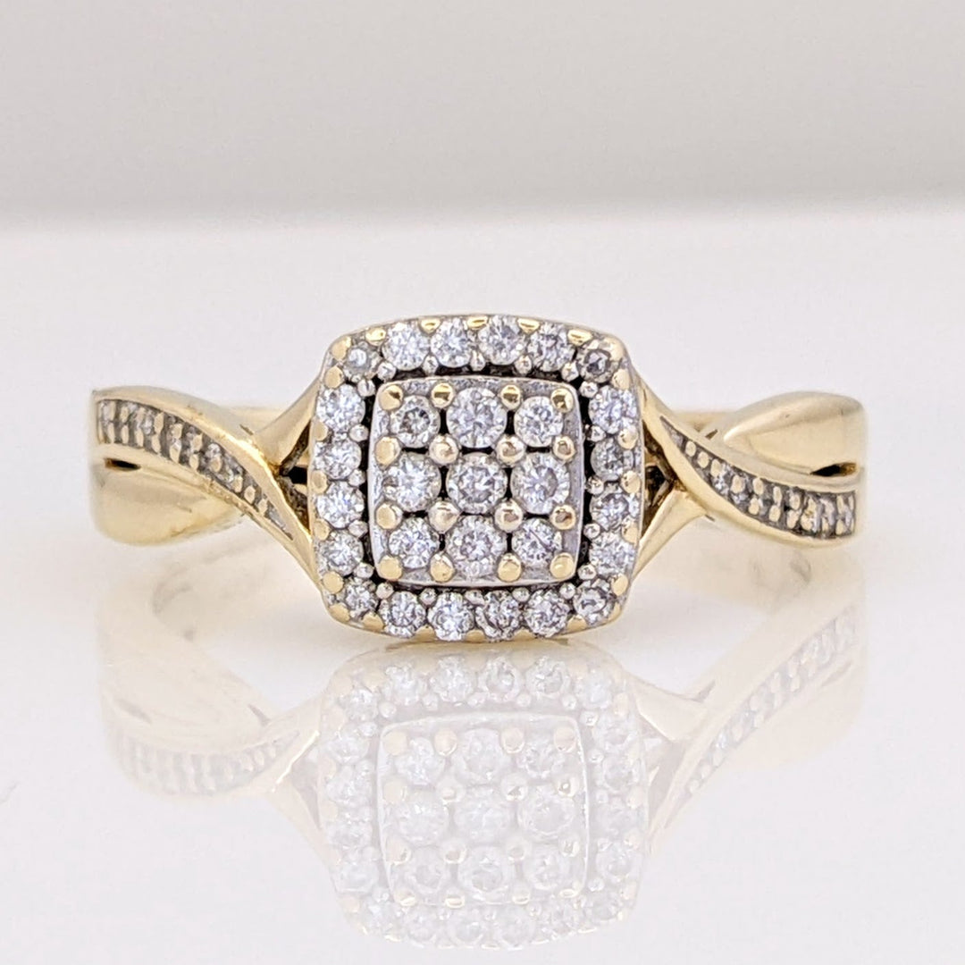 14K .25 CARAT TOTAL WEIGHT SI1 H DIAMOND ROUND (36) CLUSTER TWIST ESTATE RING 4.0 GRAMS