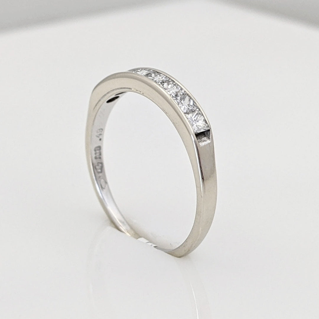 14K WHITE .49 CARAT TOTAL WEIGHT SI2 H DIAMOND PRINCESS CUT (8) ESTATE CHANNEL-SET BAND 1.6 GRAMS