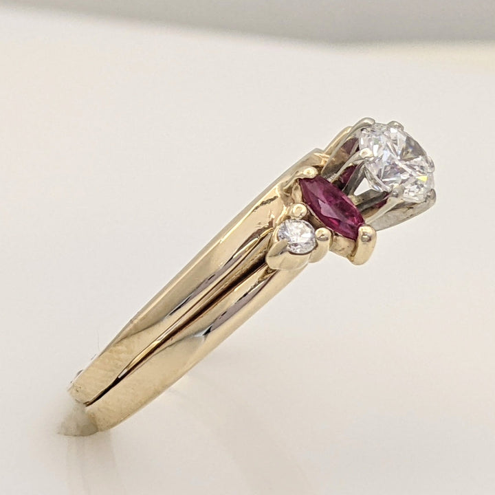 14K .52 CARAT TOTAL WEIGHT SI2 H DIAMOND ROUND (3) RUBY MARQUISE (2) ESTATE RING 3.9 GRAMS