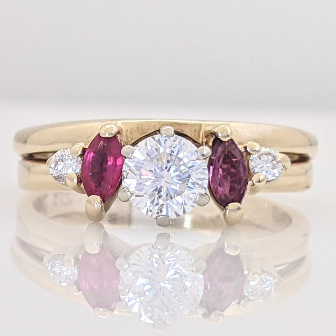 14K .52 CARAT TOTAL WEIGHT SI2 H DIAMOND ROUND (3) RUBY MARQUISE (2) ESTATE RING 3.9 GRAMS