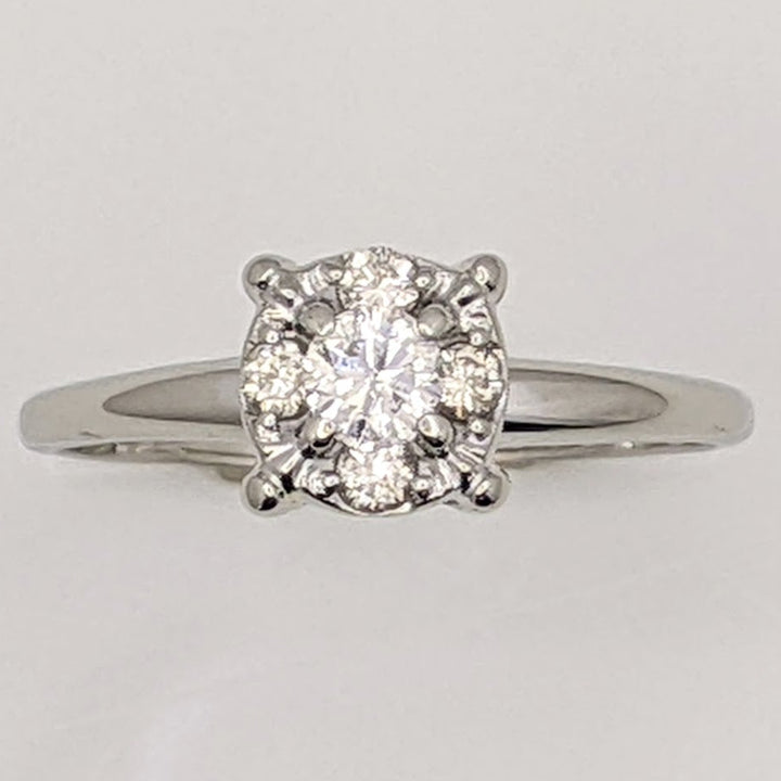 14K WHITE .41 CARAT TOTAL WEIGHT SI2 I DIAMOND ROUND (5) ESTATE RING 2.7 GRAMS