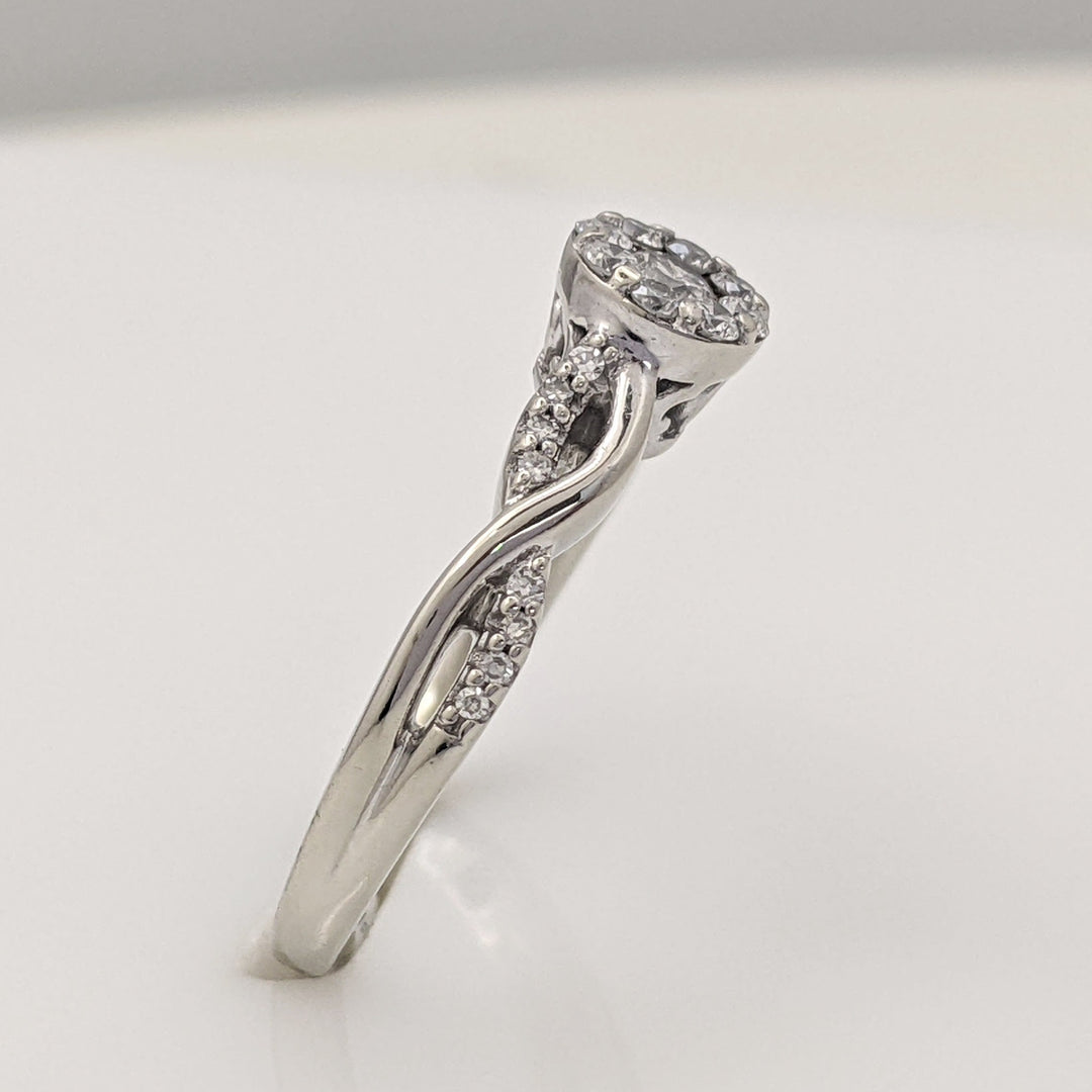 10K WHITE .31 CARAT TOTAL WEIGHT SI2 H DIAMOND ROUND (25) CLUSTER TWIST ESTATE RING 2.4 GRAMS