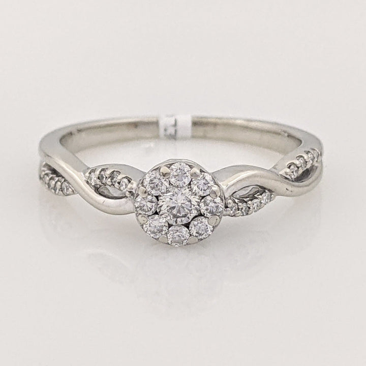 10K WHITE .31 CARAT TOTAL WEIGHT SI2 H DIAMOND ROUND (25) CLUSTER TWIST ESTATE RING 2.4 GRAMS
