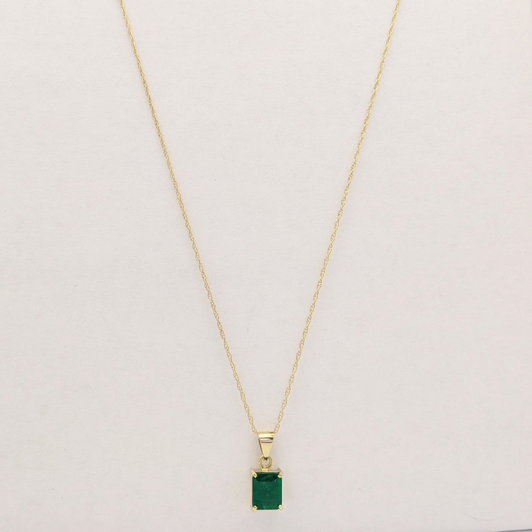 18K EMERALD EMERALD CUT 1.65 CARAT ESTATE PENDANT &amp; 14K CHAIN 2.1 GRAMS