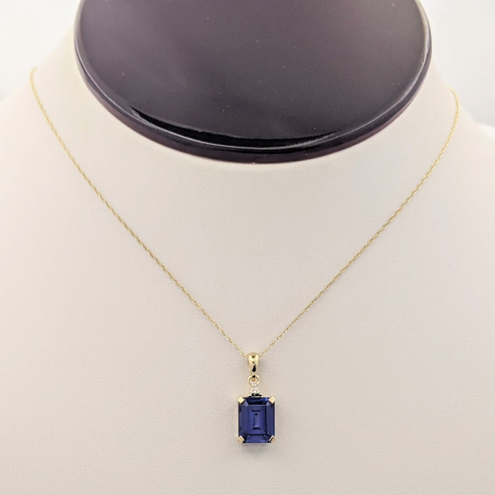 10K SYNTHETIC SAPHIRE EMERALD CUT 8X10 WITH MELEE ESTATE PENDANT &amp; CHAIN 1.9 GRAMS
