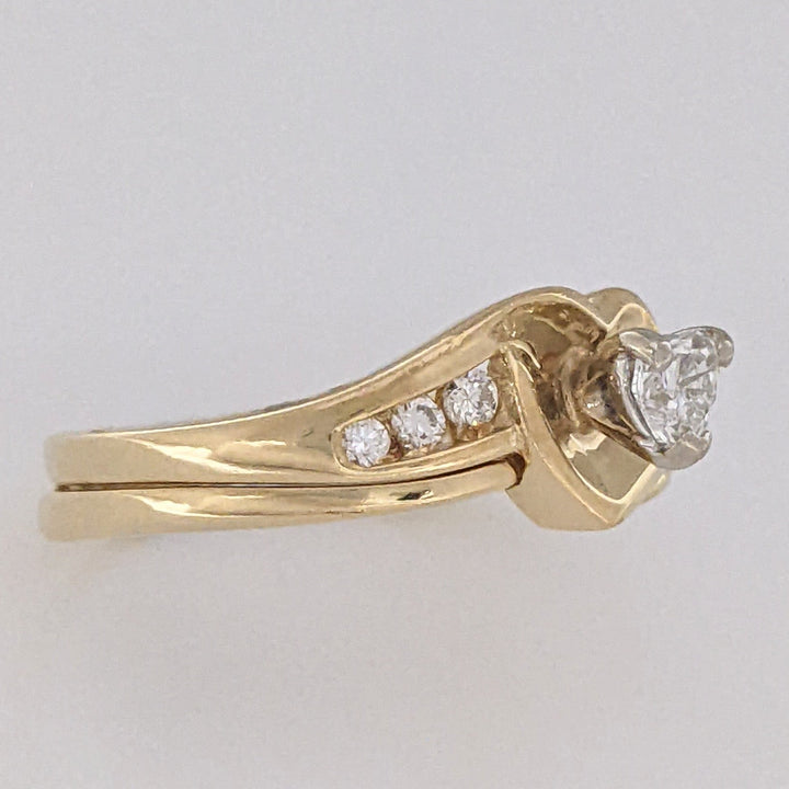 14K .35 CARAT TOTAL WEIGHT SI1 H DIAMOND HEART (1) ROUND (6) ESTATE RING 4.8 GRAMS