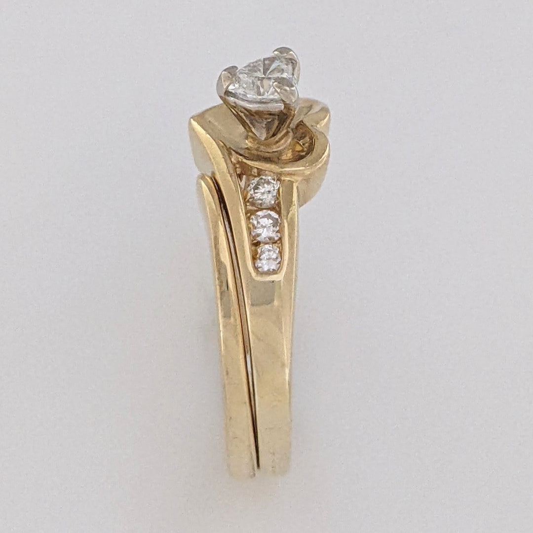 14K .35 CARAT TOTAL WEIGHT SI1 H DIAMOND HEART (1) ROUND (6) ESTATE RING 4.8 GRAMS