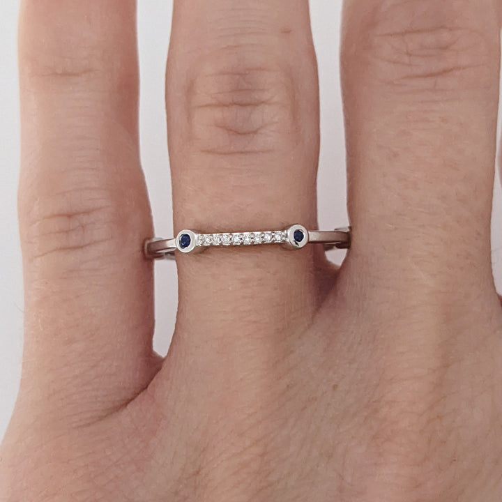 14K WHITE SAPPHIRE ROUND (4) BEZEL WITH (8) MELEE ESTATE BAND 2.0 GRAMS