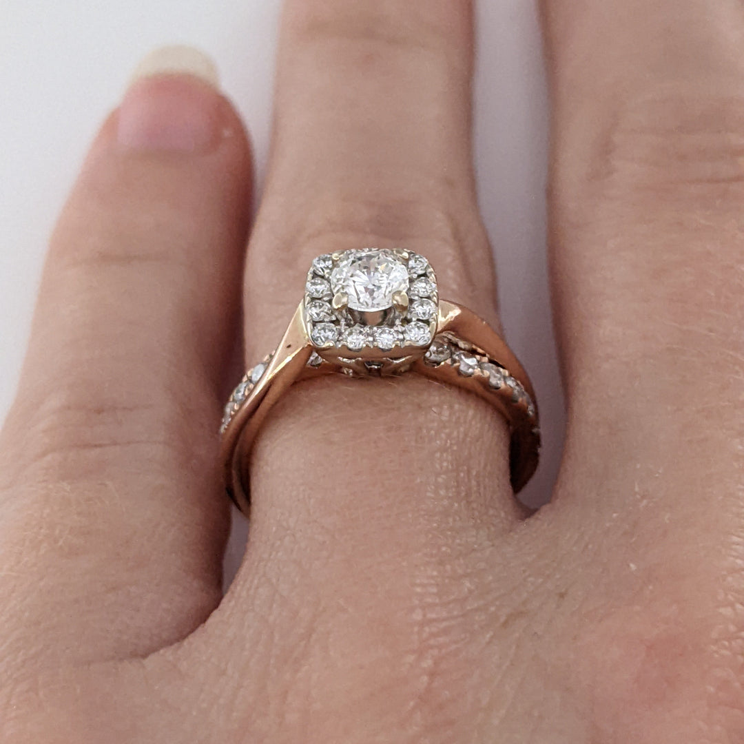 14K ROSE .58 CARAT TOTAL WEIGHT I1 H DIAMOND ROUND (27) ESTATE HALO RING 3.4 GRAMS
