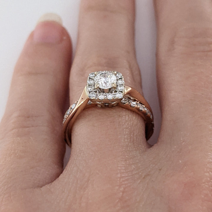 14K ROSE .58 CARAT TOTAL WEIGHT I1 H DIAMOND ROUND (27) ESTATE HALO RING 3.4 GRAMS