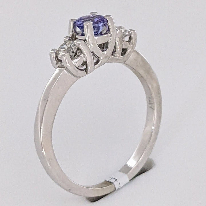 14K WHITE TANZANITE ROUND 3.8MM WITH .18 DIAMOND TOTAL WEIGHT (2) ROUND ESTATE TRINITY RING 2.9 GRAMS