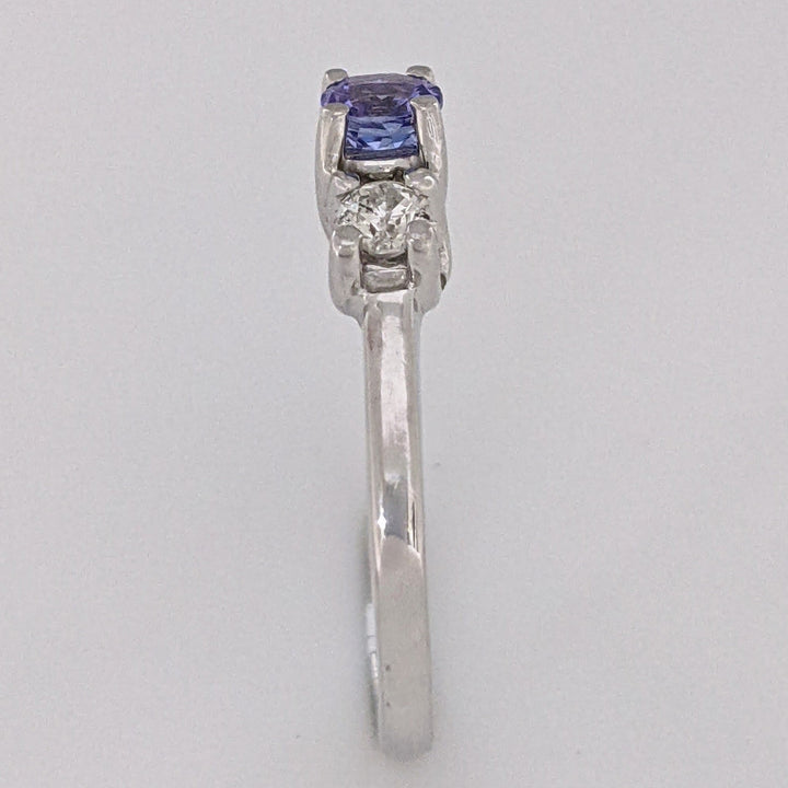 14K WHITE TANZANITE ROUND 3.8MM WITH .18 DIAMOND TOTAL WEIGHT (2) ROUND ESTATE TRINITY RING 2.9 GRAMS