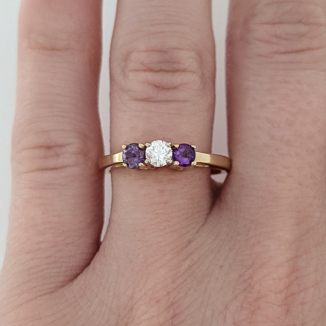 14K .16CT SI1 G DIAMOND ROUND WITH (1) AMETHYST (1) ALEXANDRITE 3.4MM ROUND ESTATE RING  2.8 GRAMS