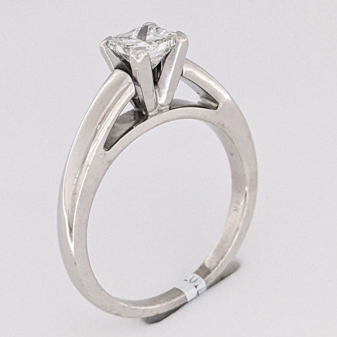 14K WHITE .70 CARAT TOTAL SI2 H DIAMOND PRINCESS CUT ESTATE RING 4.6 GRAMS