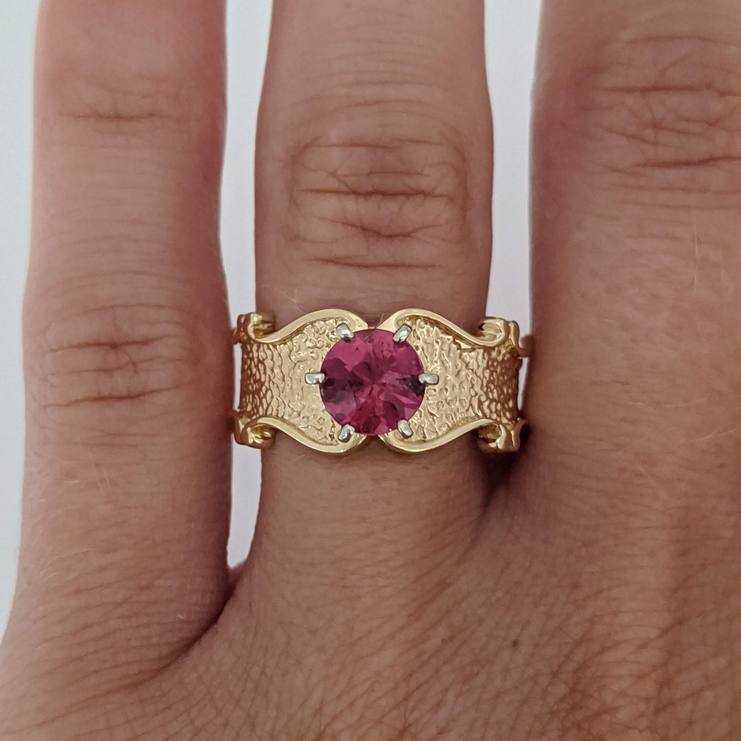 14K PINK TOURMALINE ROUND 6.3MM TEXTURED FANCY SHANK ESTATE RING 5.5 GRAMS