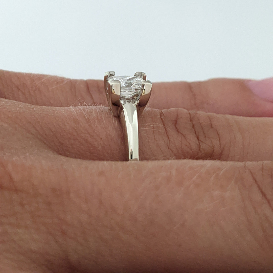 14K WHITE .71 CARAT TOTAL I1 E DIAMOND EMERALD CUT ESTATE RING 3.1 GRAMS