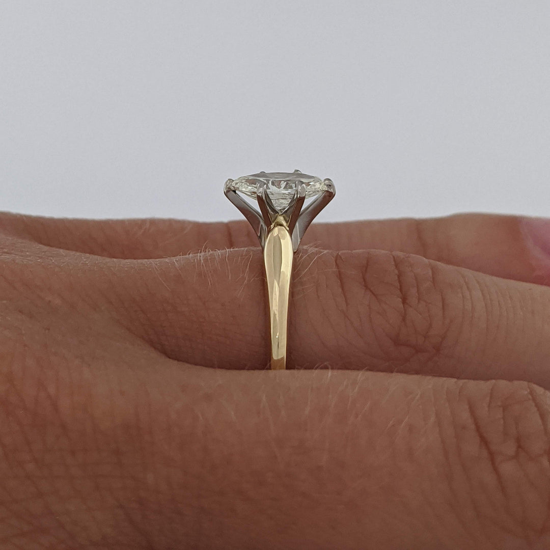 18K .89 CARAT TOTAL SI2 L DIAMOND MARQUISE ESTATE SOLITAIRE RING 4.0 GRAMS