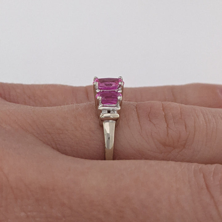 10K WHITE LAB-CREATED PINK SAPPHIRE OVAL 4X6 WITH (2) 3X5 AND (4) MELEE ESTATE RING 2.1 GRAMS