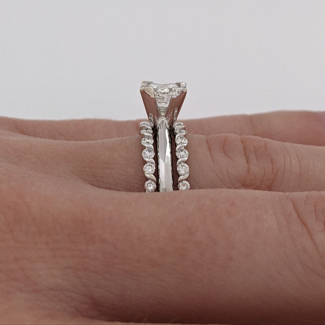 14K WHITE 1.50 CARAT TOTAL WEIGHT I1 H DIAMOND PRINCESS CUT WITH (22) ROUND ESTATE RING/ BANDS SET 5.2 GRAMS