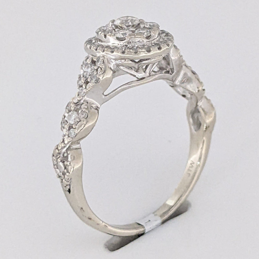 10K WHITE .50 CARAT TOTAL WEIGHT SI1 H DIAMOND ROUND (54) CLUSTER ESTATE RING 2.6G