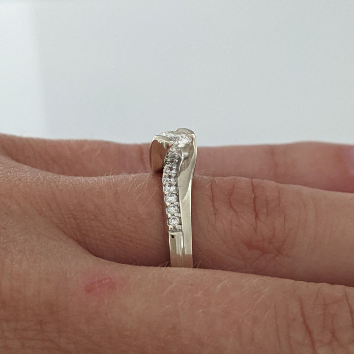 14K .48 CARAT TOTAL WEIGHT I1 H DIAMOND ROUND (16) BYPASS ESTATE RING 4.3 GRAMS