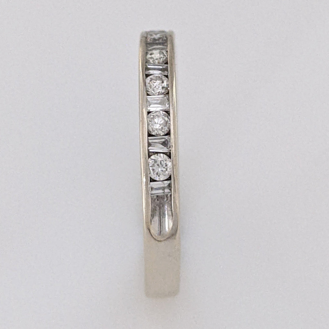 14K WHITE .22 CARAT TOTAL WEIGHT I1 H DIAMOND ROUND (7) BAGUETTE (8) ESTATE CHANNEL BAND 1.7 GRAMS