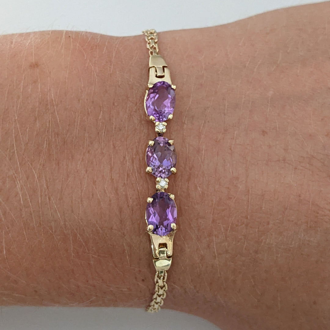 14K AMETHYST OVAL (3) 5X7 WITH (2) MELEE ESTATE BRACELET 3.8 GRAMS