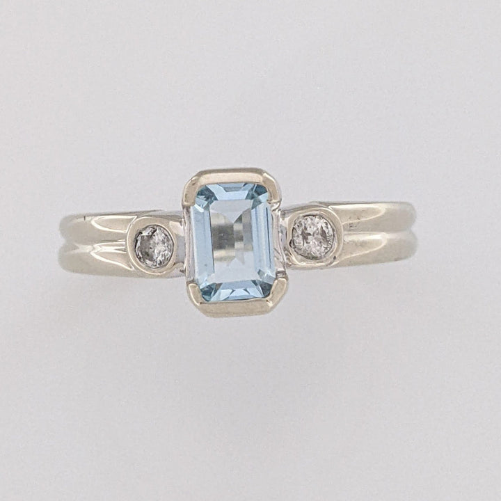 14K WHITE AQUAMARINE EMERALD CUT 4X6 HALF-BEZEL WITH .08 DIAMOND TOTAL WEIGHT (2) ROUND ESTATE RING 3.3 GRAMS