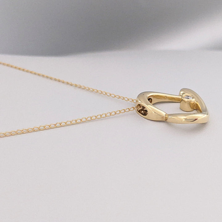14K .03 CARAT TOTAL DIAMOND ROUND BEZEL OPEN HEART ESTATE PENDANT & CHAIN 3.0 GRAMS