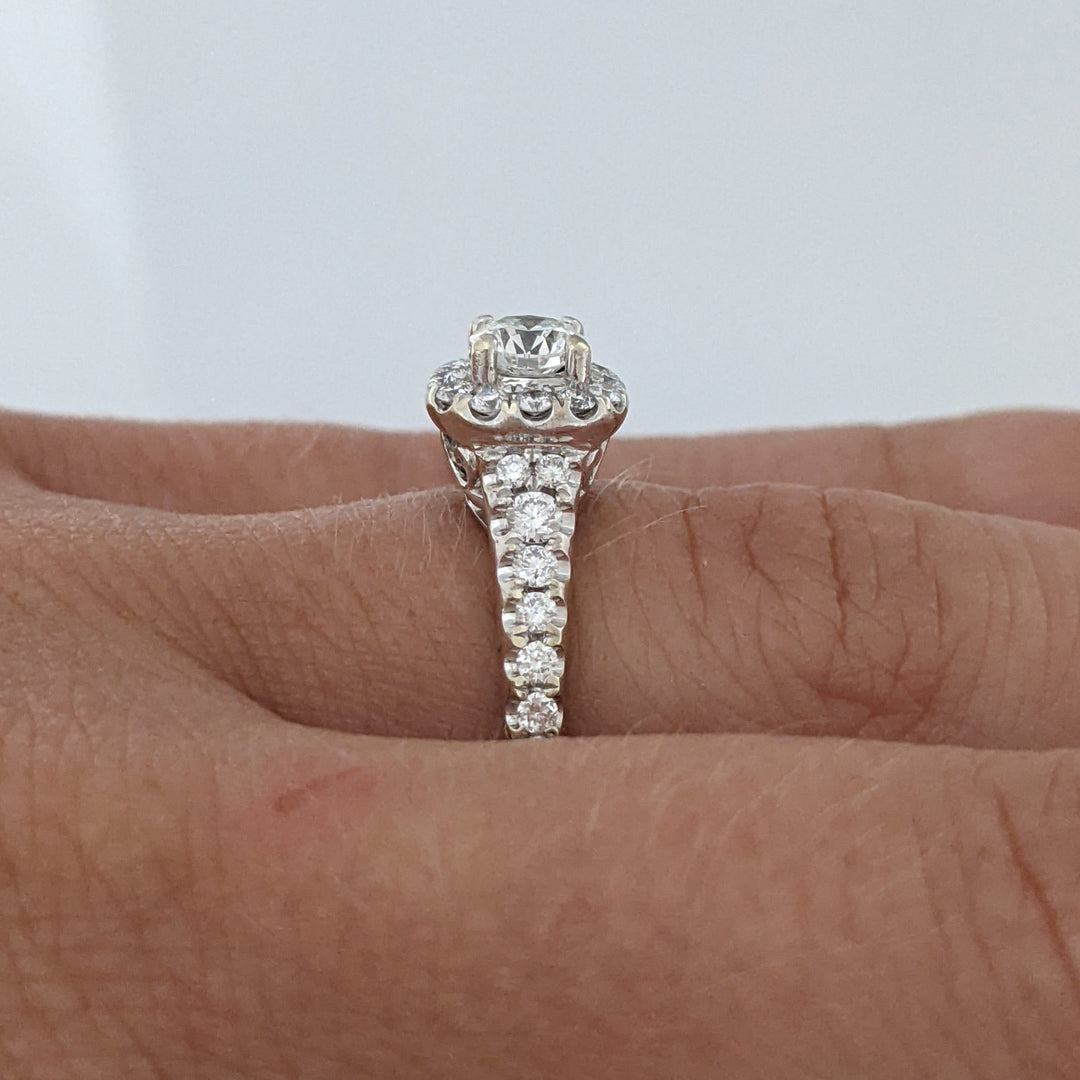 14K WHITE .70 CARAT TOTAL WEIGHT I1 H DIAMOND ROUND (29) ESTATE HALO RING 3.5 GRAMS