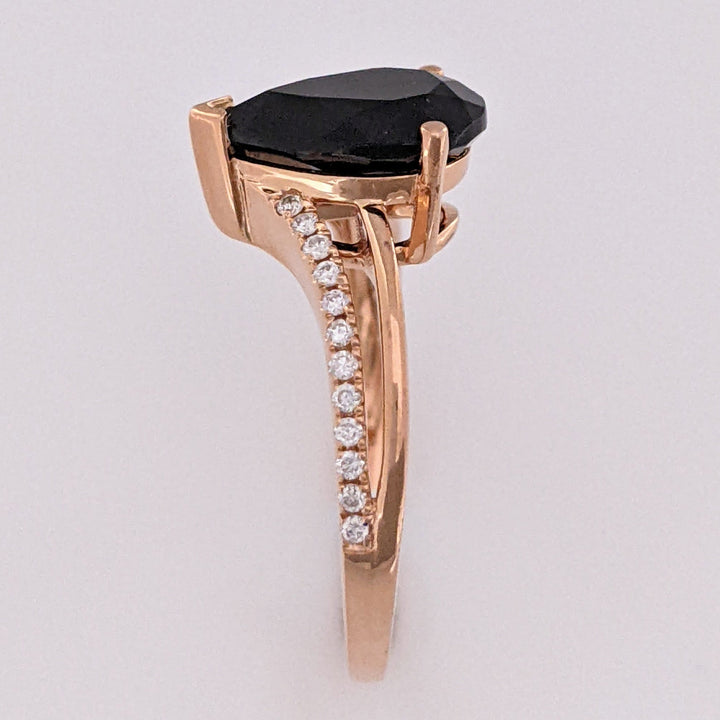 14K ROSE ONYX PEAR 7X11 WITH .20 DIAMOND TOTAL WEIGHT (24) ROUND ESTATE RING 2.6 GRAMS