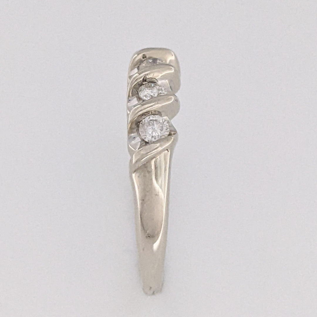 14K WHITE .20 CARAT TOTAL WEIGHT I1 I DIAMOND ROUND (5) SWIRL TOP ESTATE BAND 2.8 GRAMS