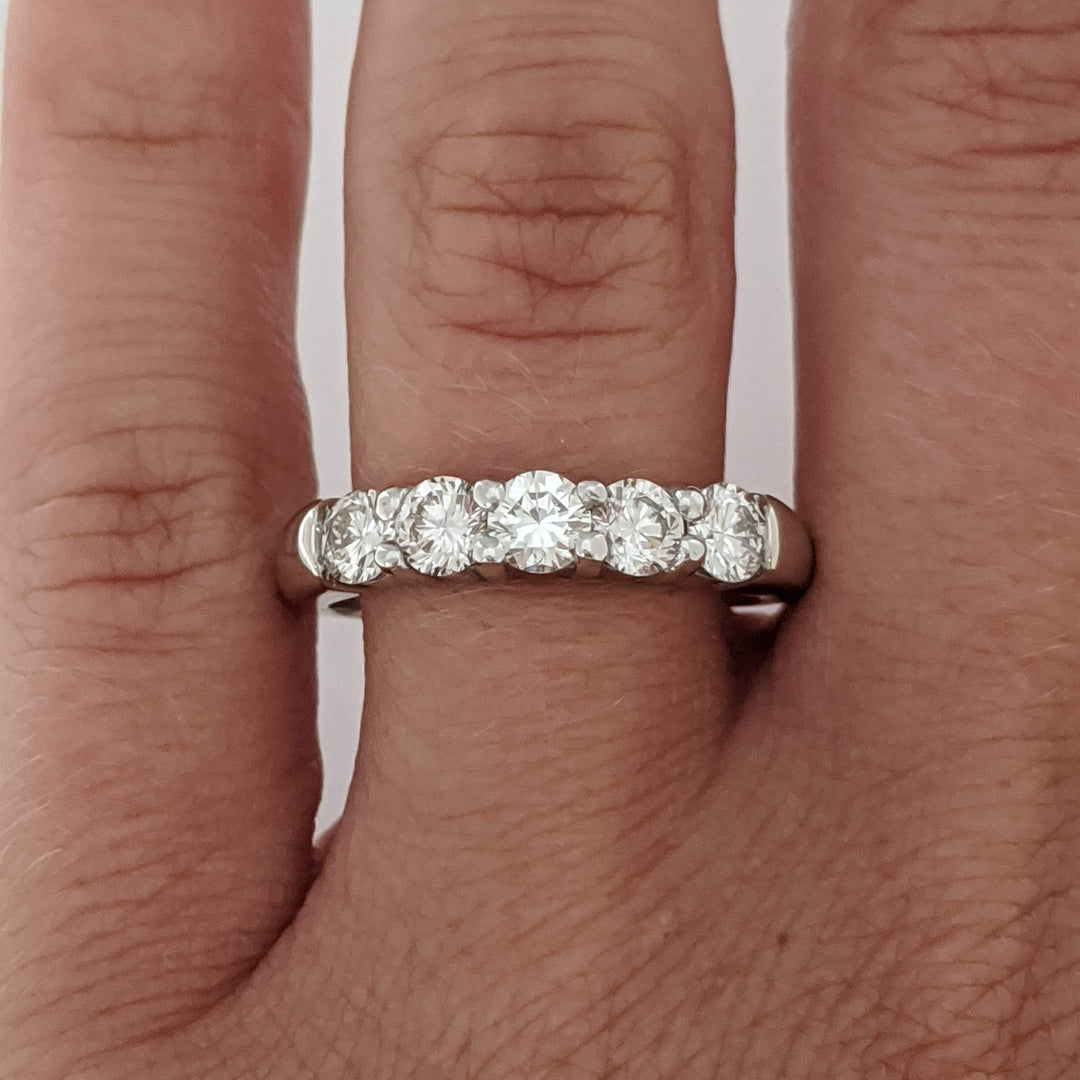 14K WHITE .98 CARAT TOTAL WEIGHT VS K DIAMOND ROUND (5) ESTATE PRONG BAND 4.4 GRAMS