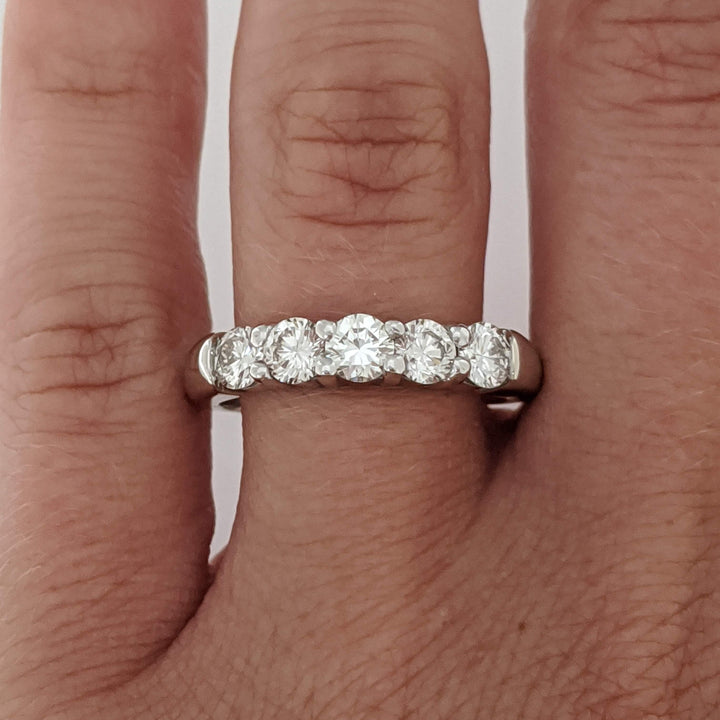 14K WHITE .98 CARAT TOTAL WEIGHT VS K DIAMOND ROUND (5) ESTATE PRONG BAND 4.4 GRAMS