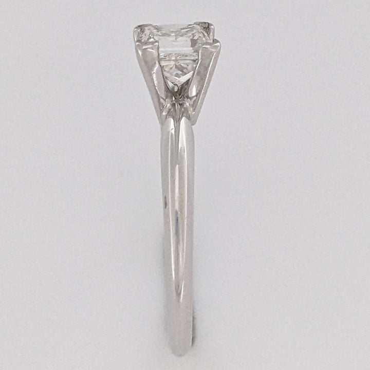 14K WHITE .85 CARAT TOTAL I1 H DIAMOND PRINCESS CUT SOLITAIRE ESTATE RING 2.8 GRAMS