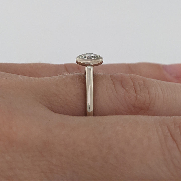 14K WHITE .72 CARAT TOTAL VS2 J DIAMOND ROUND ESTATE BEZEL RING 3.5 GRAMS