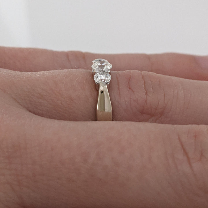 14K WHITE .47 CARAT TOTAL WEIGHT I1 I DIAMOND ROUND (3) ESTATE RING 2.7 GRAMS