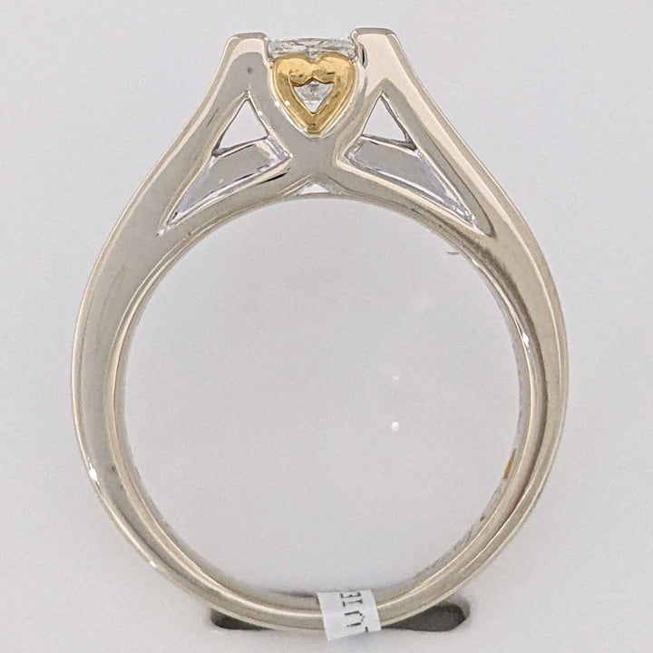 14K WHITE/24K .76 CARAT TOTAL WEIGHT I1 F DIAMOND PRINCESS CUT WITH (12) ROUND MELEE ESTATE RING 7.2G