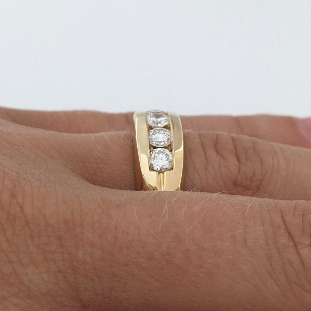 14K .94 CARAT TOTAL WEIGHT SI2 H DIAMOND ROUND (5) ESTATE CHANNEL BAND 9.6 GRAMS