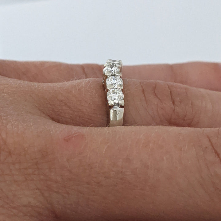 14K WHITE .50 CARAT TOTAL WEIGHT SI2 H DIAMOND ROUND (5) ESTATE BAND 4.0 GRAMS
