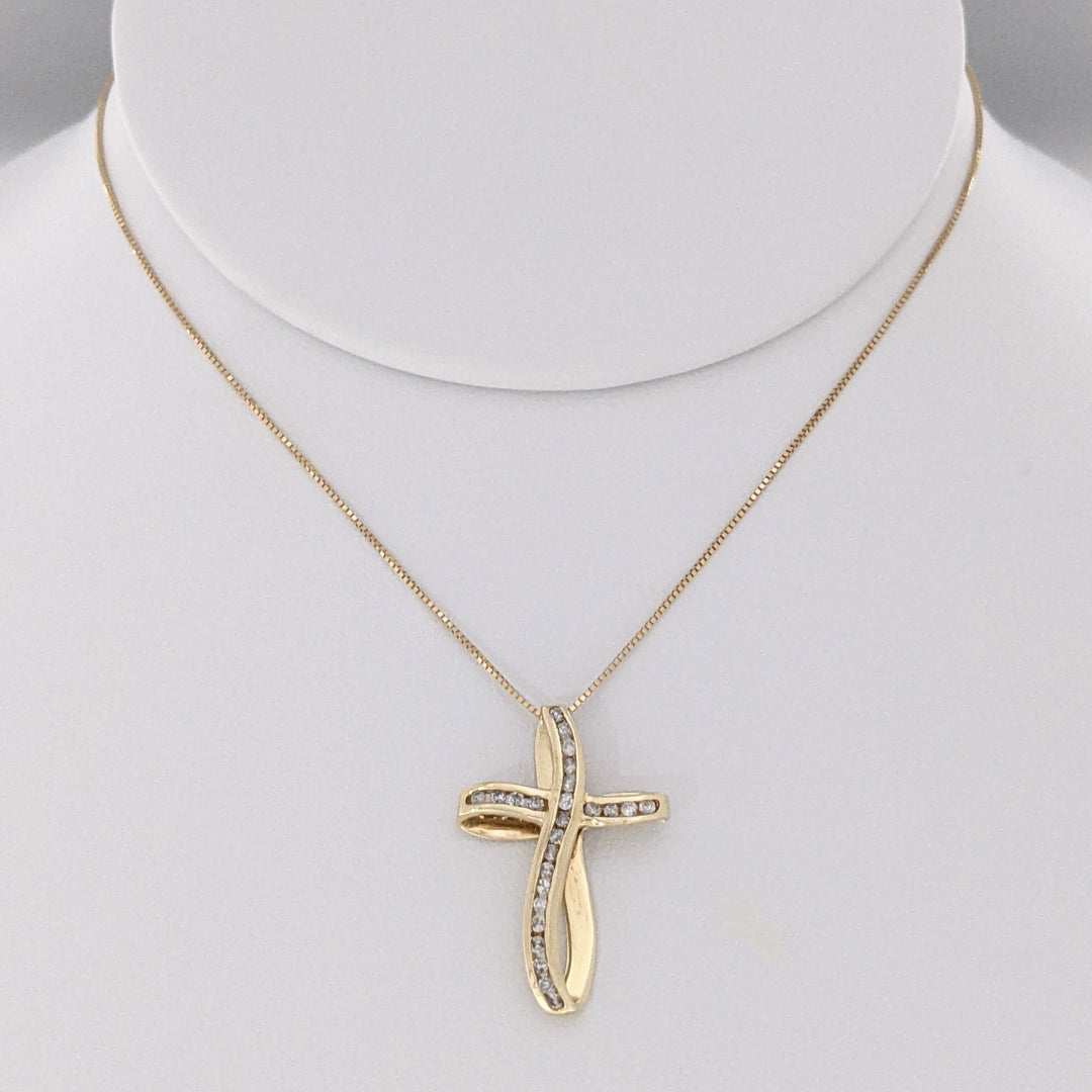 10K .25 CARAT TOTAL WEIGHT I1 I DIAMOND ROUND (25) ESTATE CROSS PENDANT &amp; 14K CHAIN 2.5 GRAMS