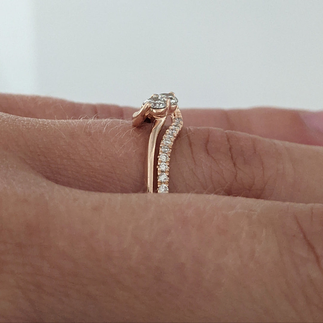 10K ROSE .36 CARAT TOTAL WEIGHT I1 H DIAMOND ROUND (28) BYPASS ESTATE RING 2.9 GRAMS