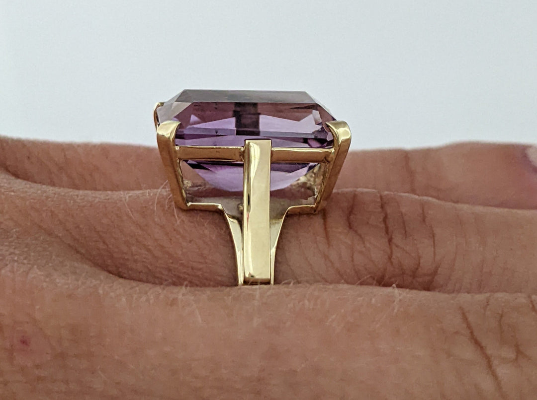 14K AMETHYST EMERALD CUT 10.5X14.5 ESTATE RING 4.9 GRAMS