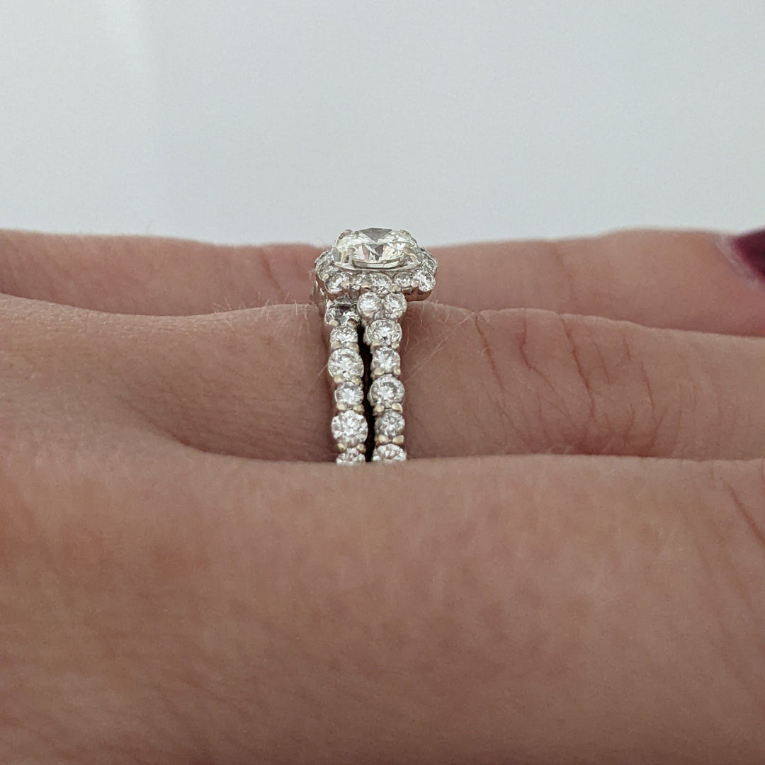 18K WHITE .99 CARAT TOTAL WEIGHT SI1 I DIAMOND ROUND (54) ESTATE RING & BAND SET 4.9 GRAMS