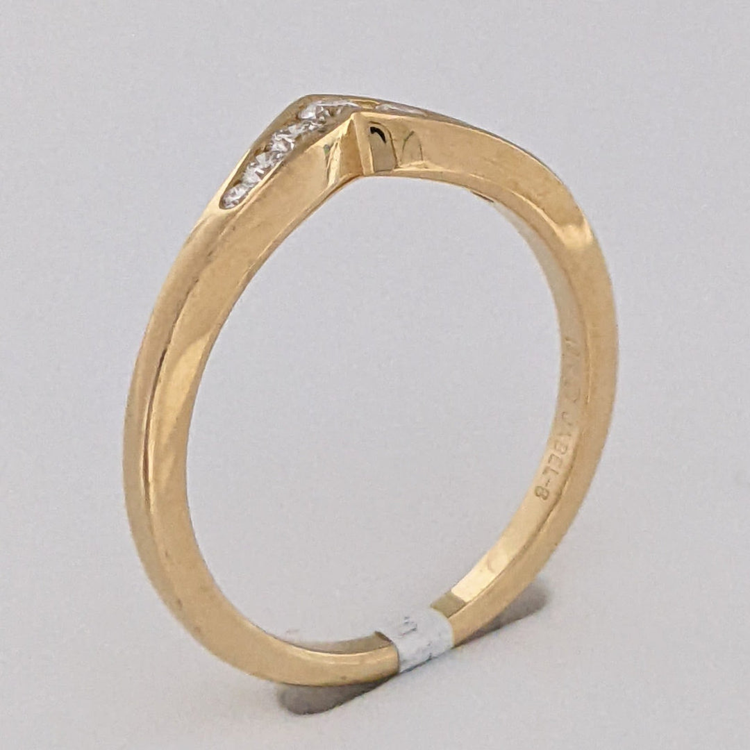 14K .24 CARAT TOTAL WEIGHT VS2 I DIAMOND ROUND (7) V-CHANNEL ESTATE BAND 3.2 GRAMS