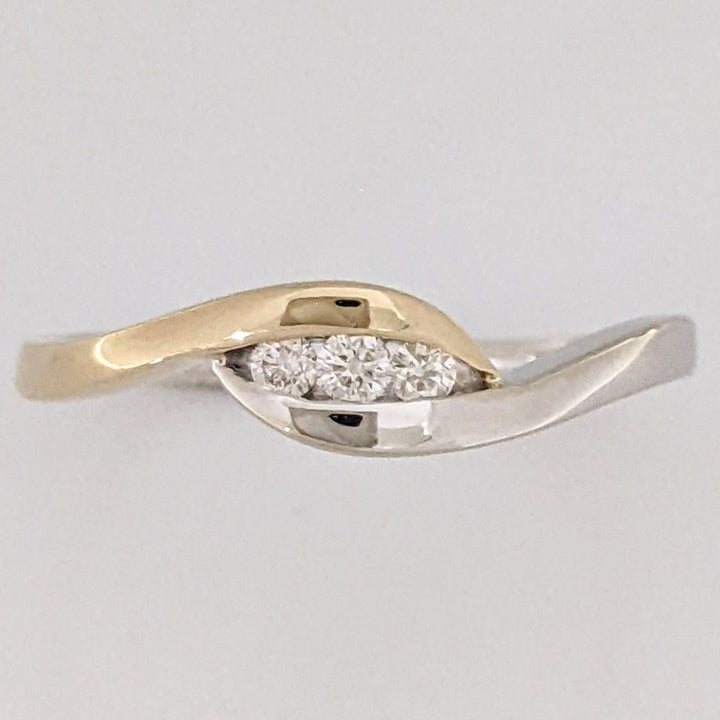 14K TWO-TONE .08CTW DIAMOND ROUND (3) BYPASS ESTATE RING 1.9 GRAMS