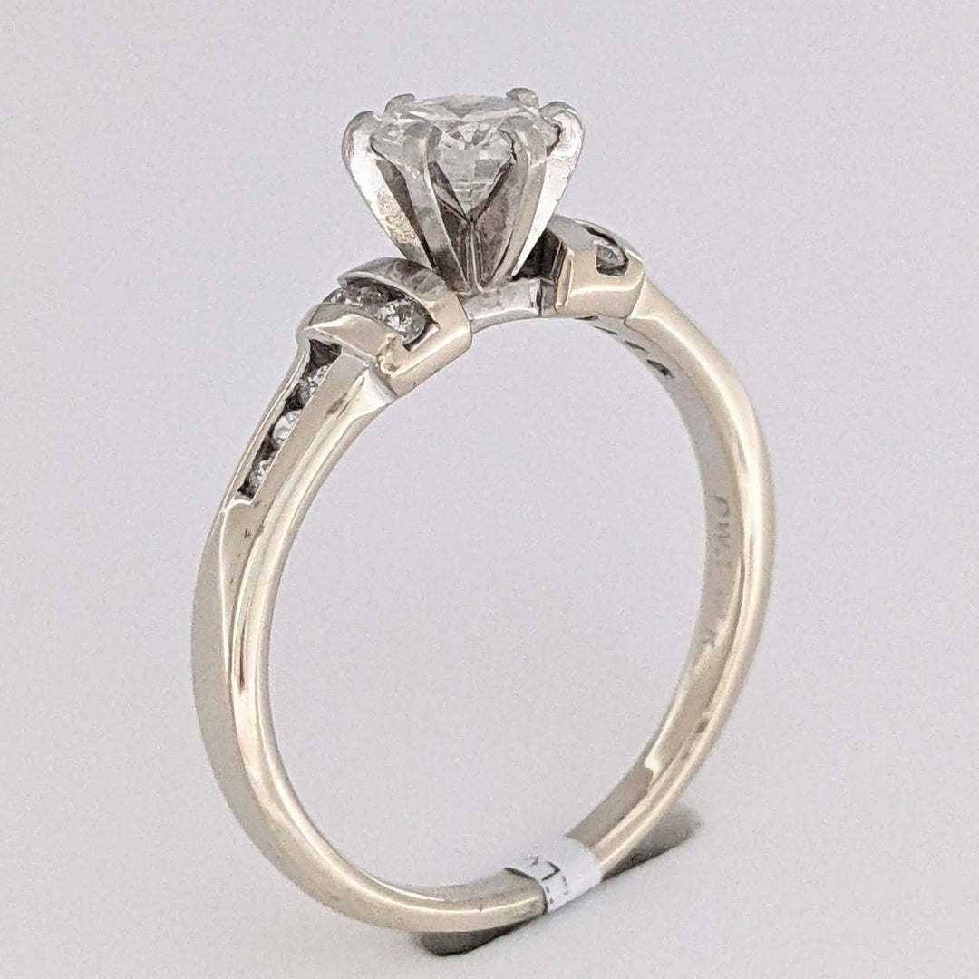 14K WHITE .91 CARAT TOTAL WEIGHT I1 H DIAMOND ROUND (13) ESTATE RING 4.4 GRAMS