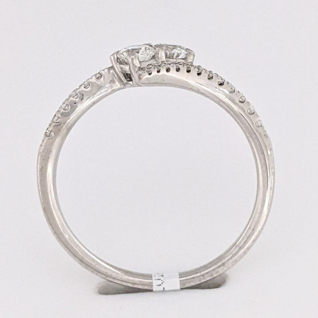 18K WHITE .40 CARAT TOTAL WEIGHT VS2 H DIAMOND ROUND (26) ESTATE BYPASS RING 2.9 GRAMS